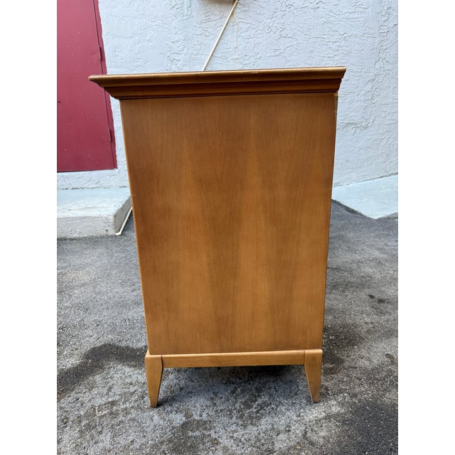 Vintage Broyhill Premier Division 9-Drawer Dresser With Brass Handle For Sale - Image 9 of 17