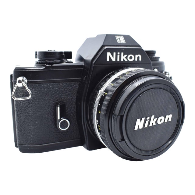 Classic Mid Century Nikon Em 35mm SLR Film Camera With Nikon Series E Lens For Sale