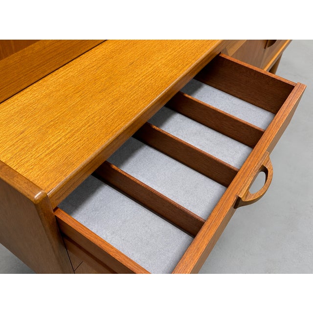 Mid Century Modern Teak Credenza / Sideboard by G-Plan, C. 1960s For Sale - Image 11 of 15