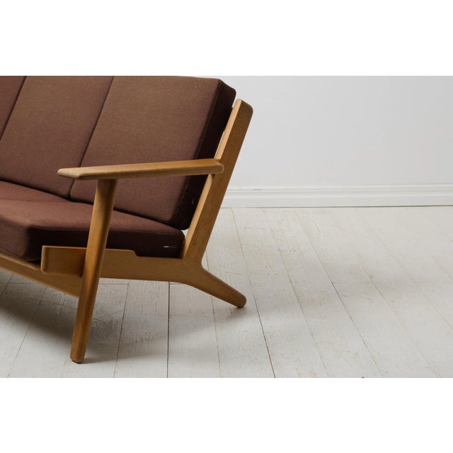 Mid-Century Modern Model Ge-290 Sofa attributed to Hans J. Wegner for Getama, Denmark For Sale - Image 5 of 11