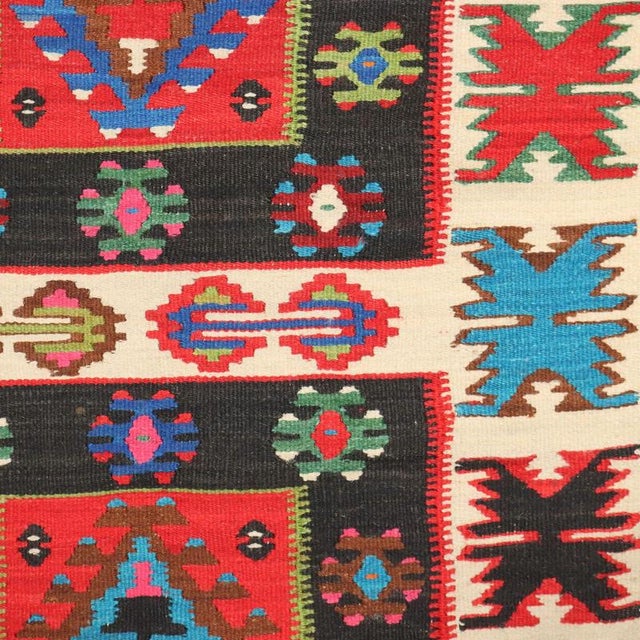 Vintage Kilim Rug in Wool For Sale - Image 5 of 9