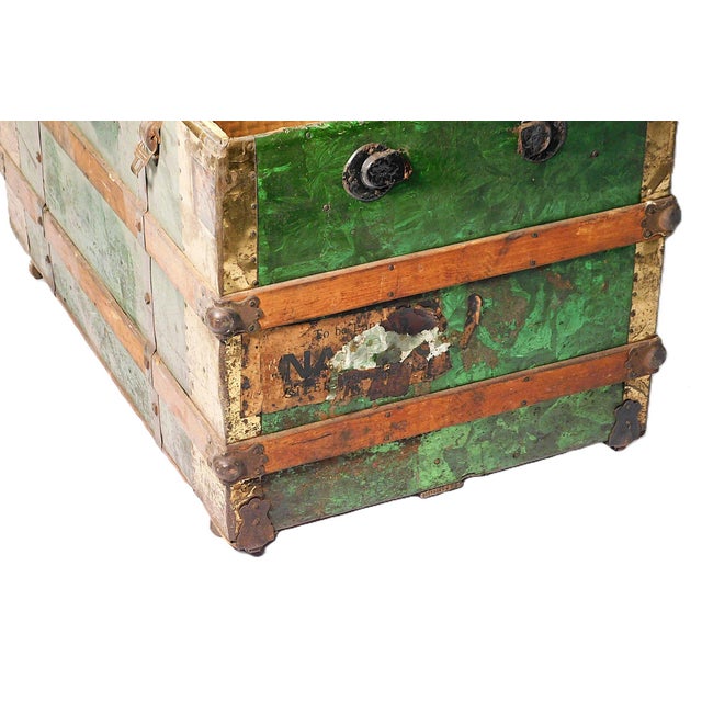 19th C. Trunk With Green Crystallized Tin Paneling For Sale - Image 4 of 4