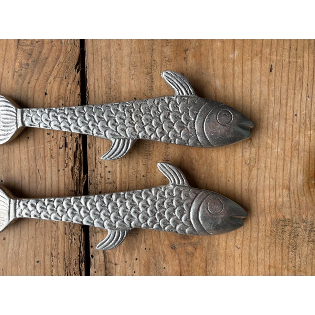 Vintage Fish-Shaped Salad Servers | Nautical Metal Serving Set For Sale In Seattle - Image 6 of 10