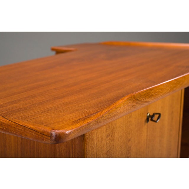 Mid-Century Boomerang Desk in Teak by Peter Løvig Nielsen, Denmark, 1960s For Sale - Image 11 of 18