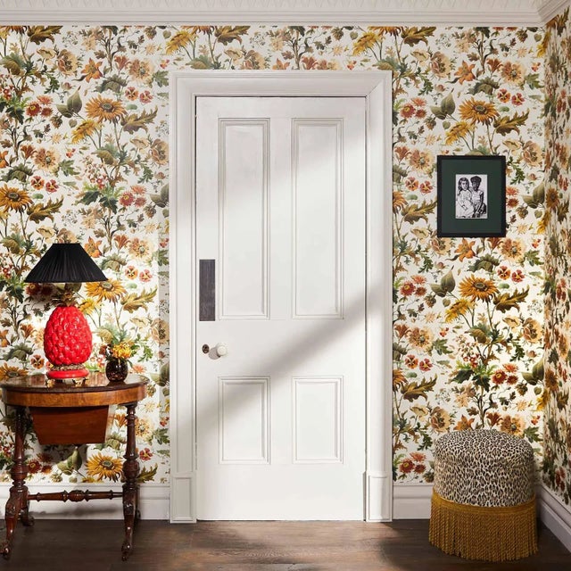 Reminiscent of an untamed English meadow soaked in sunshine, the AVALON wallpaper in classic 'Ecru' will brighten and...