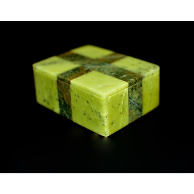 Modern Green Serpentine Box Cross Band Italian Finely Made For Sale - Image 3 of 9