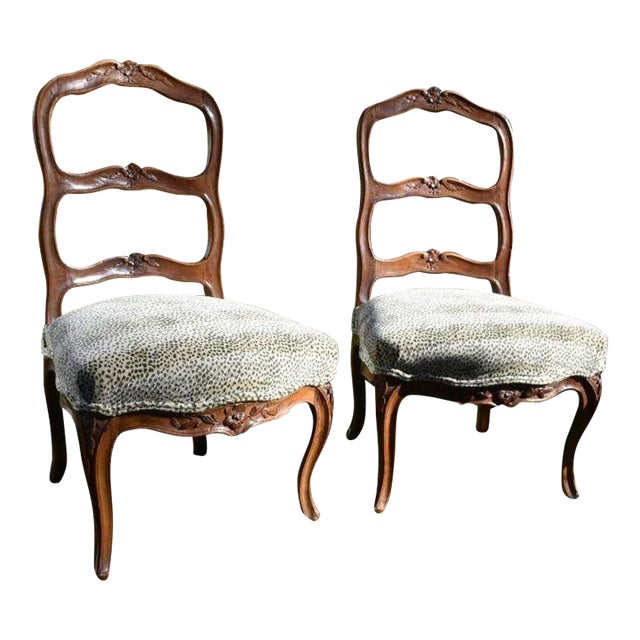 A Pair of Fruitwood Louis XV 18th Century Provincial Side Chairs For Sale