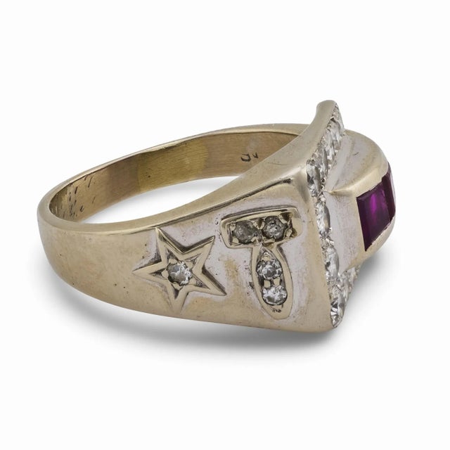 1950s Mid Century Ruby Diamond 18k White Gold Ring, Size 5 For Sale - Image 5 of 7