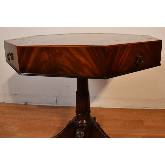 1930s Antique Weiman English Regency Mahogany Leather Top Side Table End Accent Table For Sale - Image 10 of 17