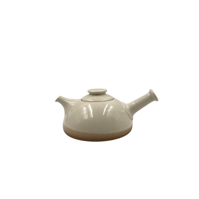 Mid-century Modern cream gres teapot Franco Bucci (Colbordolo, 1933 - Pesaro, 2002), Production Laboratorio Pesaro, Italy...