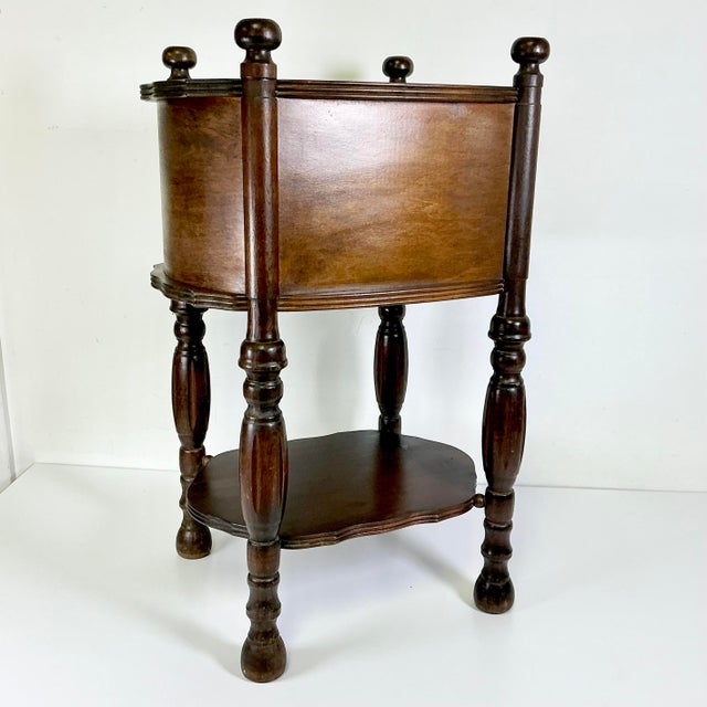 Early 1900s Antique Americana Boho Chic British Colonial Cushman Product Drinks Table Humidor For Sale - Image 10 of 14