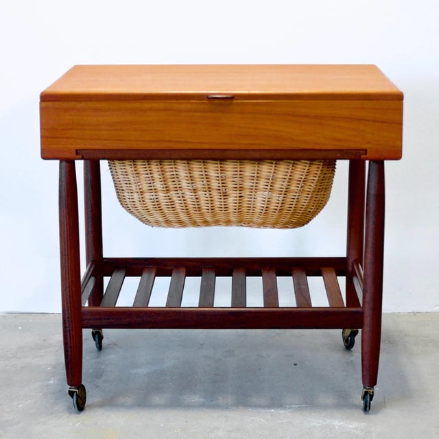 1950s Mid 20th Century FDB Møbler Model #R101 Sewing Table Designed by Ejvind A. Johansson For Sale - Image 5 of 11