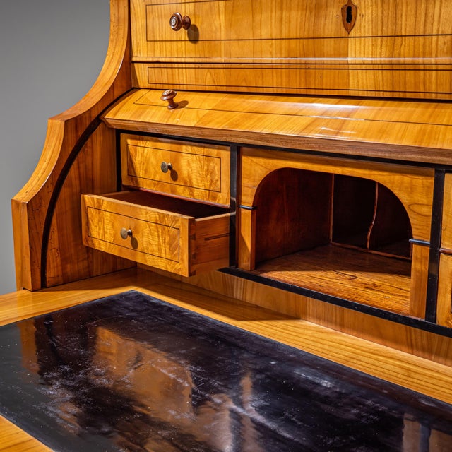 Biedermeier Roll-Top Secretary in Cherrywood, Saxony, 1835 For Sale - Image 14 of 15