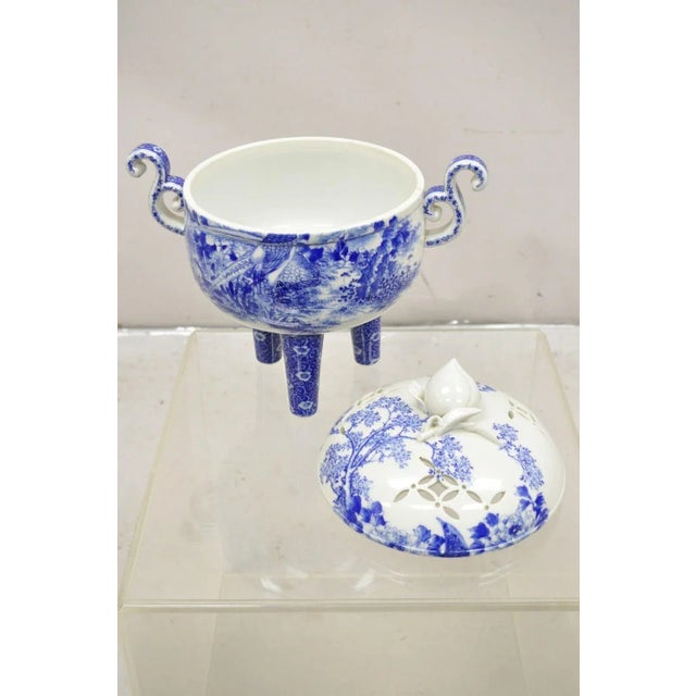 Blue Antique 19th Century Blue and White Chinese Porcelain Footed Incense Burner For Sale - Image 8 of 12