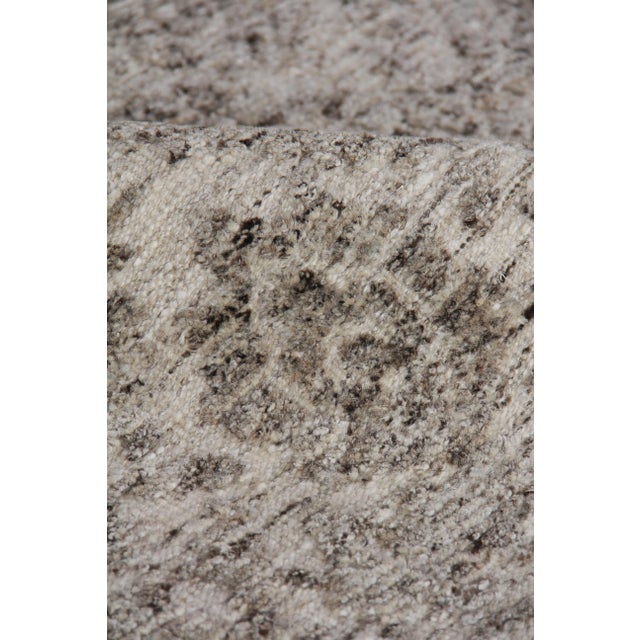 Sens Hand knotted Wool/Viscose Ivory/Gray Rug-8'x10'" For Sale In Los Angeles - Image 6 of 8