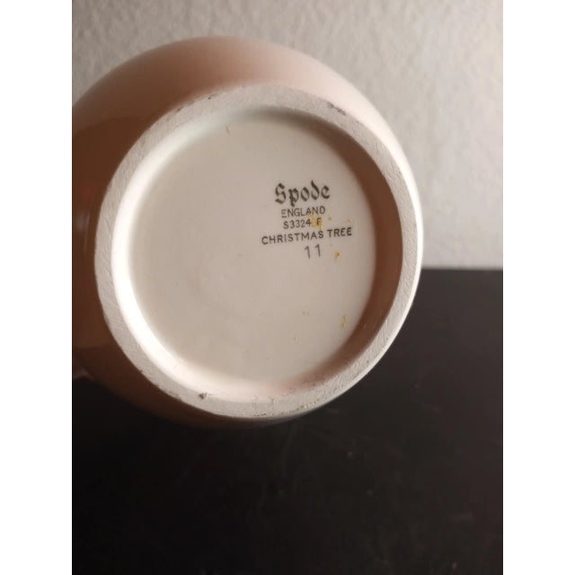 Traditional 1980s Spode England Decorative Vase. For Sale - Image 3 of 7