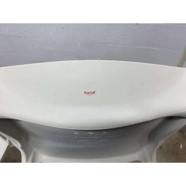 Philippe Starck & Eugeni Quitllet White Masters Chairs for Kartell - a Pair For Sale - Image 11 of 13