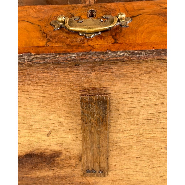 Queen Anne Walnut Chest of Drawers, 1710 For Sale - Image 12 of 16