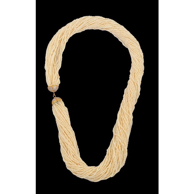 White 400 Carat Seed Pearl Necklace with Diamond & 14 Karat Yellow Gold Bell Cap Clasp For Sale - Image 8 of 18