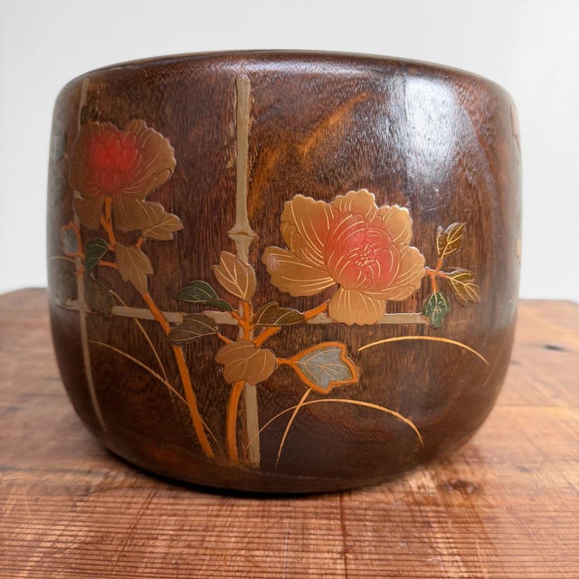 Mid-Century Modern Japanese Hibachi with Peony Lacquer Decoration, 1958 For Sale - Image 3 of 13