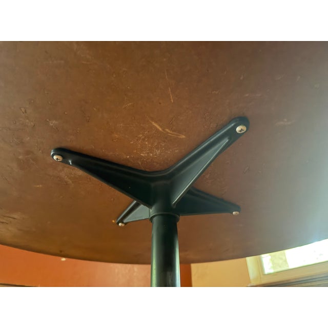 Herman Miller Vintage Mid Century Attributed to Herman Miller Round Dining Table For Sale - Image 4 of 4