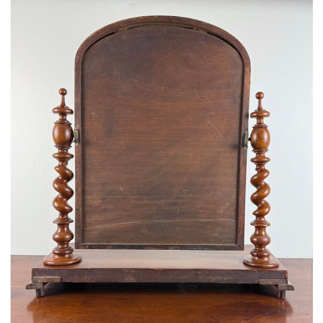 19th Century Antique Mahogany Barley Twist Tabletop Gentlemen’s Shaving / Vanity Mirror For Sale In New York - Image 6 of 12