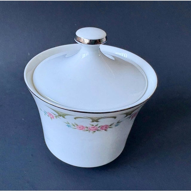 1970s Vintage Wyndham China Sugar Bowl – Lizbeth Pink Rose Pattern, Retro Dinnerware For Sale - Image 5 of 6