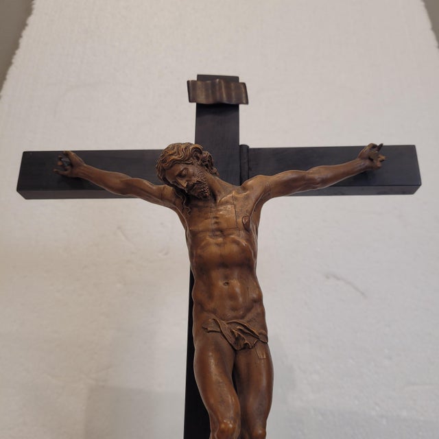 Brown Christ Crucified Following Guglielmo Della Porta, 1800s, Wood For Sale - Image 8 of 18