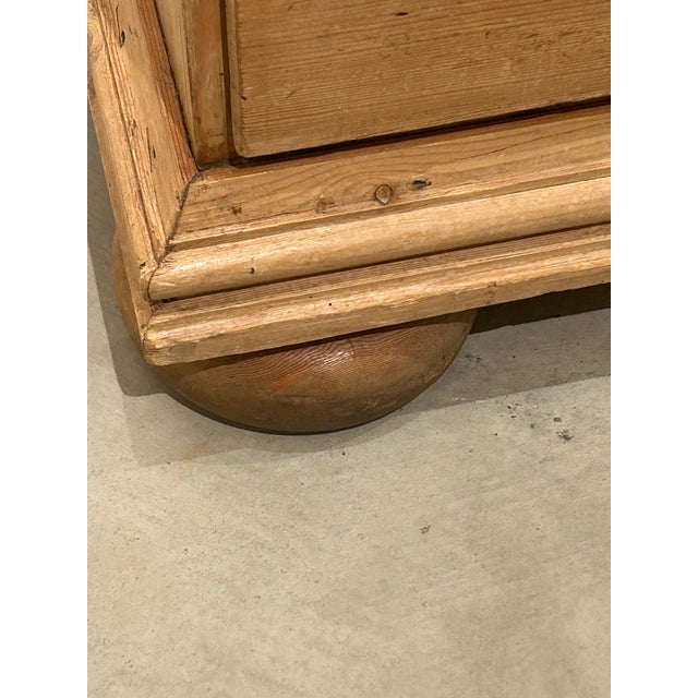 Brown 19th Century English Natural Pine Chest of Drawers For Sale - Image 8 of 17