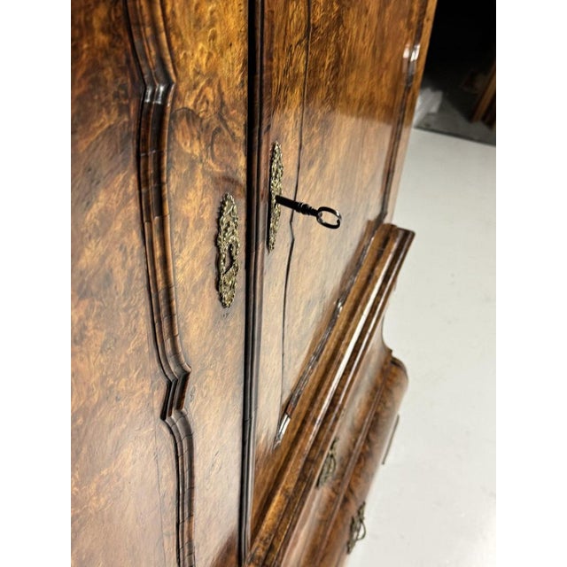 Dutch Burr Walnut Cabinet, 1740 For Sale - Image 10 of 18