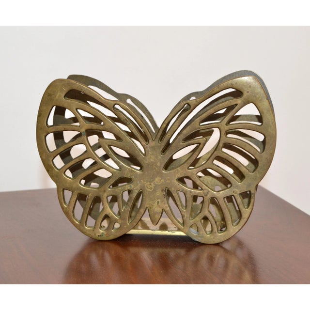 1970s Hollywood Regency Handcrafted Brass Butterfly Napkin Holder Table / Serveware For Sale - Image 5 of 13