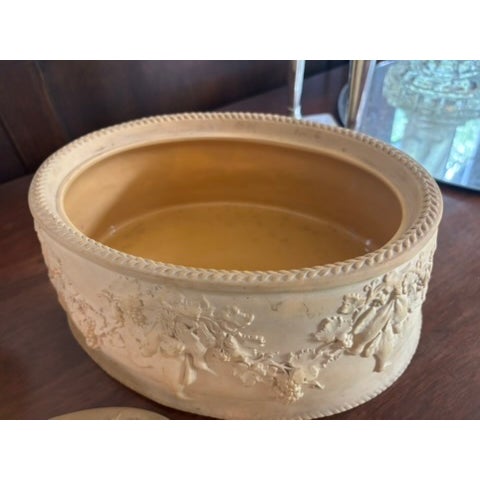Mid 20th Century Signed Wedgewood Cane Ware Game Pie Tureen or Serving Dish With Cover and Insert For Sale In Cleveland - Image 6 of 16