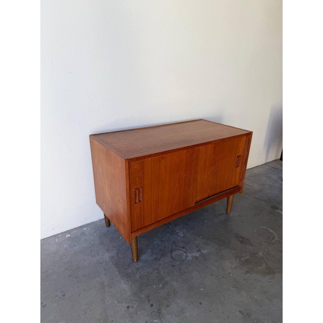 Mid-Century Modern Vintage Danish Teak Cabinet 1960s - Mid Century Modern Storage Credenza - Scandinavian Teak Sideboard For Sale - Image 3 of 8