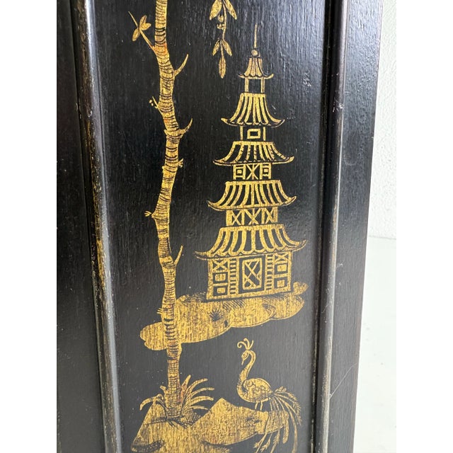 Chapman Manufacturing Company Vintage Hand Painted Chinoiserie Wall Cabinet by Chapman For Sale - Image 4 of 12