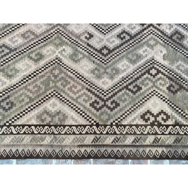 Maimana Kilim Area Rug, Handwoven Wool, 8x15, Ivory & Olive For Sale - Image 9 of 12