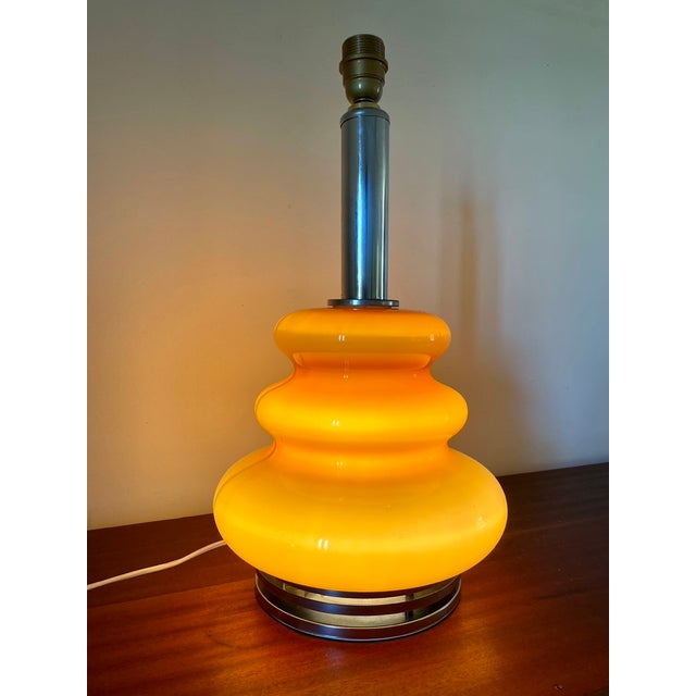 Vintage 1970s floor lamp, large yellow-orange opaline glass shade mounted on a chromed metal frame one E14 socket inside...