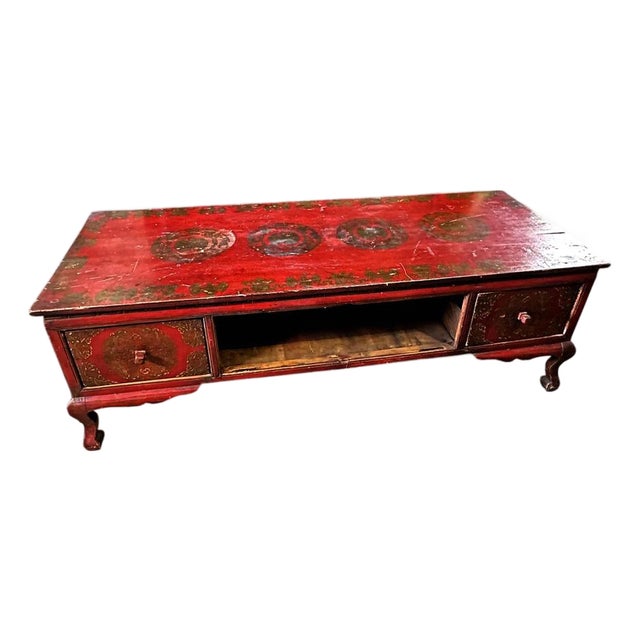 Vintage Chinese Red Lacquer Low Kang Coffee Table With Drawers, Hand-Painted, Mid-20th Century For Sale