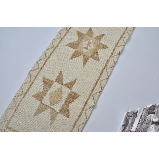 Off-white Vintage Anatolian Kilim Runner, Hand-Woven Neutral Earth Tone Wool Rug For Sale - Image 8 of 10