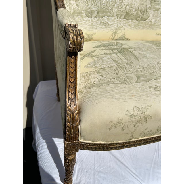 Early 20th Century Early 20th Century French Louis XVI Style Giltwood Settee in Naval Scenic Toile For Sale - Image 5 of 9