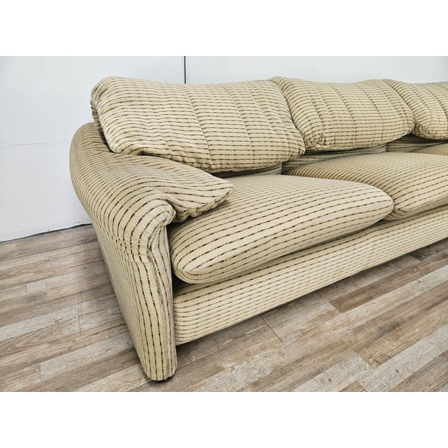 1970s Maralunga Three-Seater Fabric Sofa by Vico Magistretti for Cassina, 1970s For Sale - Image 5 of 18