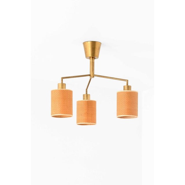Hans Bergström Scandinavian Modern Chandelier in Brass and Cane attributed to Hans Bergström, 1950s For Sale - Image 4 of 9