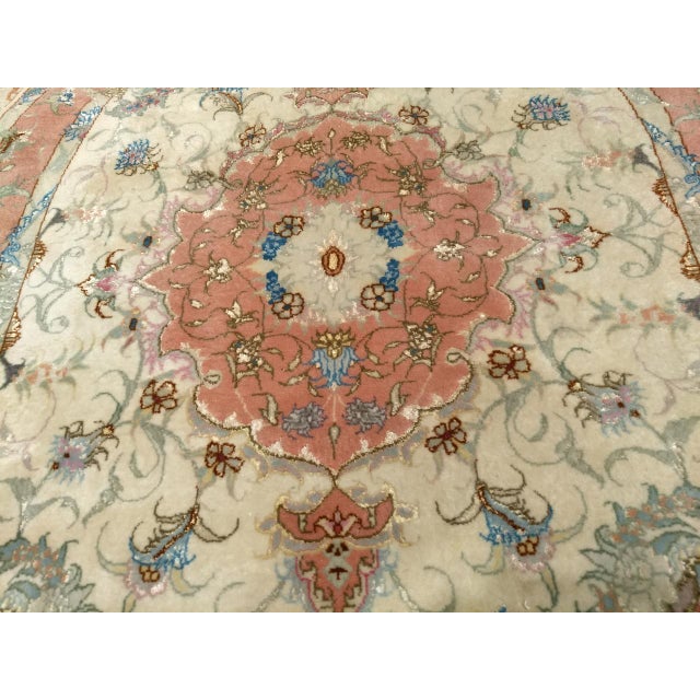 Vintage Oval Shaped Persian Tabriz Rug, Hand-Knotted Wool & Silk, Floral Pattern, Ivory & Pale Pink, 3x5 For Sale - Image 4 of 8