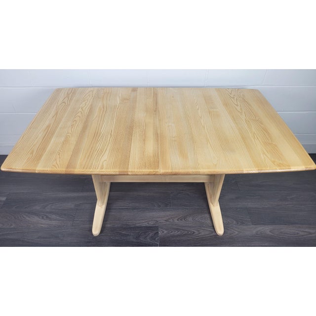Windsor Extending Dining Table by Lucian Ercolani for Ercol, 2000s For Sale - Image 8 of 18