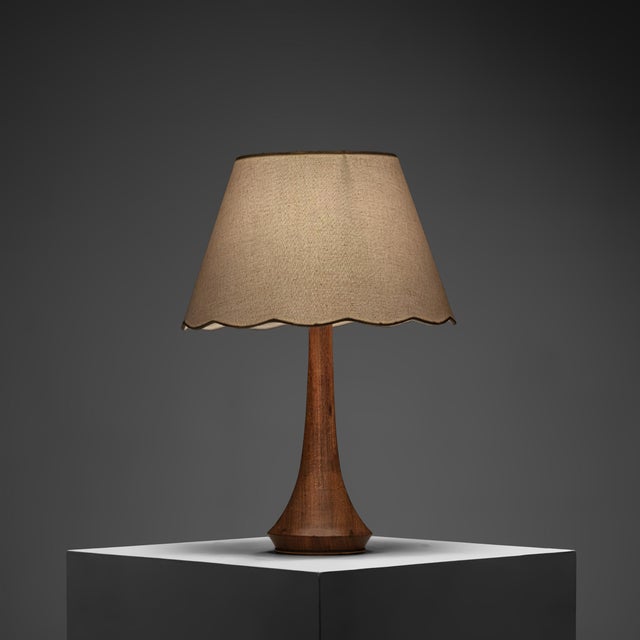 Beige Organic Teak and Brass Table Lamp with Flower Shade, Denmark, 1960s For Sale - Image 8 of 8