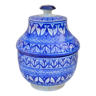 Early 20th Century Handcrafted Blue Moorish-Patterned Ceramic Art Vase For Sale
