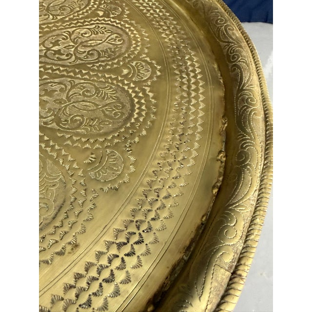Antique Anglo-Indian Benares Brass Tray Table with Hand-Carved Folding Wooden Base, 1910 For Sale - Image 10 of 15