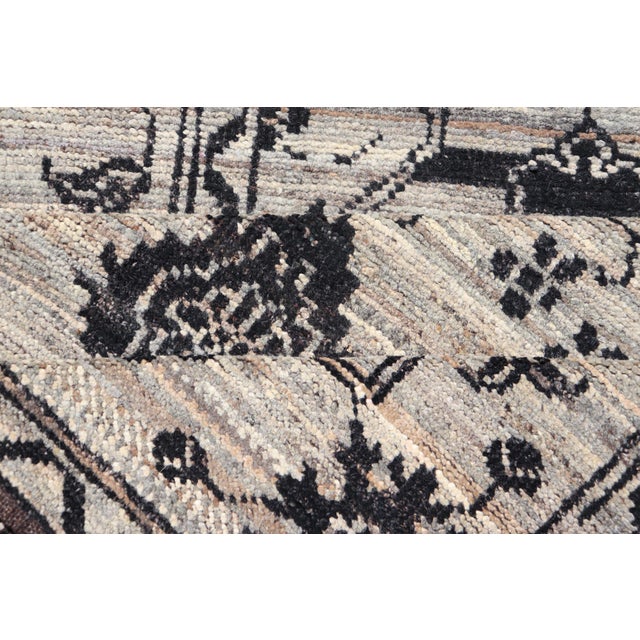 Modern Hand-Knotted Rug in Wool With Sub-Geometric Oushak Design in Earthy Tones 3'6 X 13'6 For Sale - Image 10 of 11