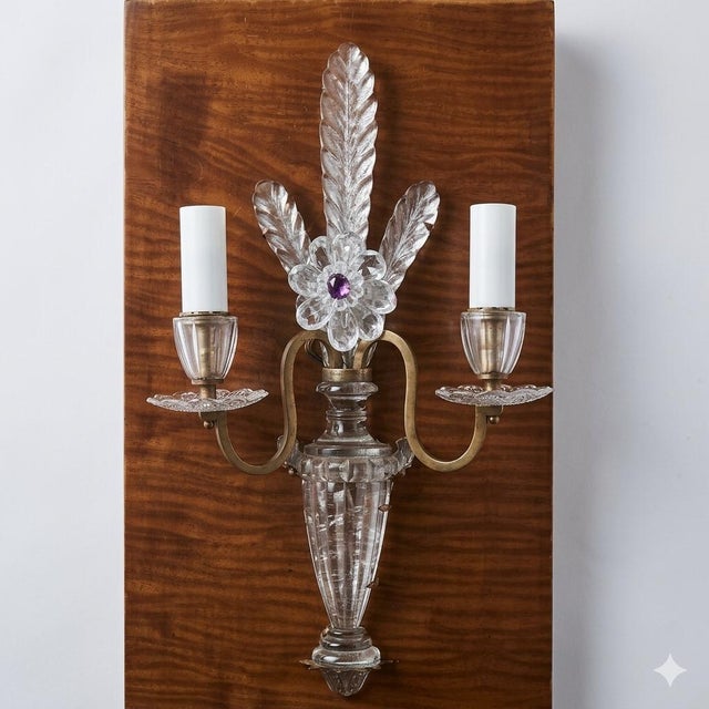 1920's French Regency Crystal Floral Bouquet Wall Sconce attributed to Maison Bagues. Carved crystal Acanthus leaves...