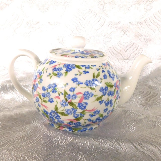 Ceramic 1980s David Michael China Set of a Teapot, Serving Tray and Covered Teacup For Sale - Image 7 of 12
