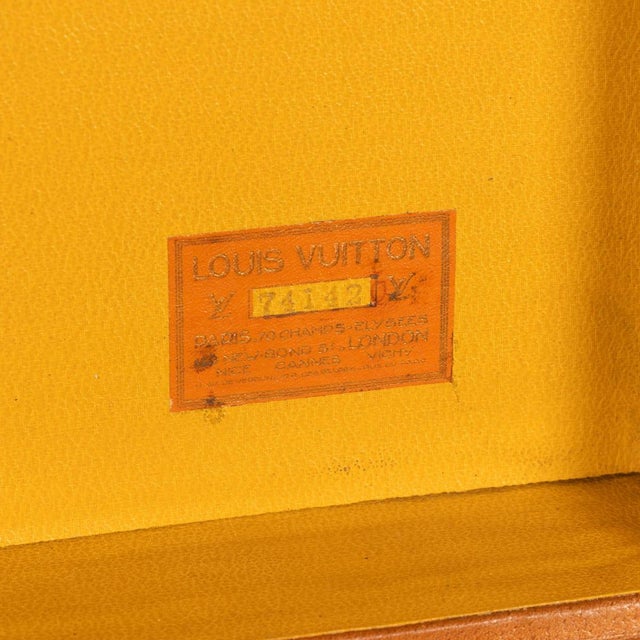 Antique French Leather Travelling Case from Louis Vuitton For Sale - Image 10 of 18